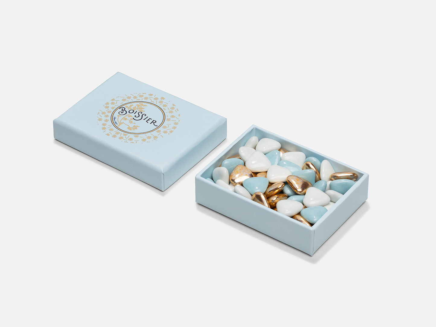 
                  
                    Dragées Coeur Chocolat Bleues Blanches & Or dans boîte bijoux bleu pâle70g
                  
                