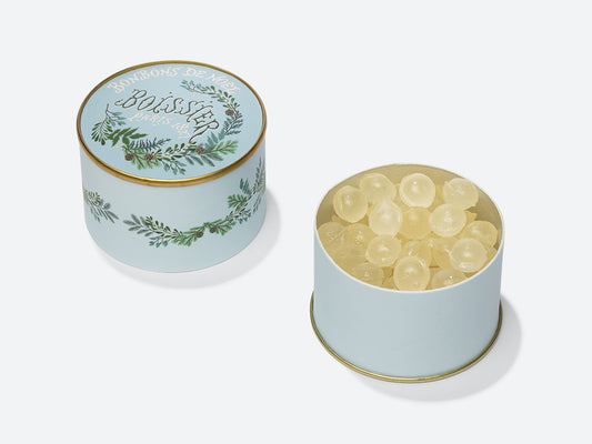 Perles Sève de Pin dans leur poudrier de Noël