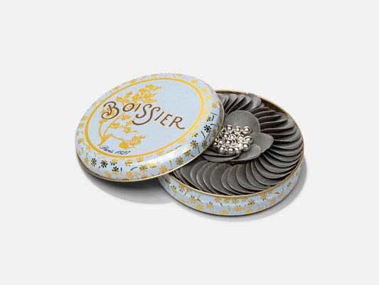 Boîte de pétales de chocolat au sésame et perles argentées couvercle superposé