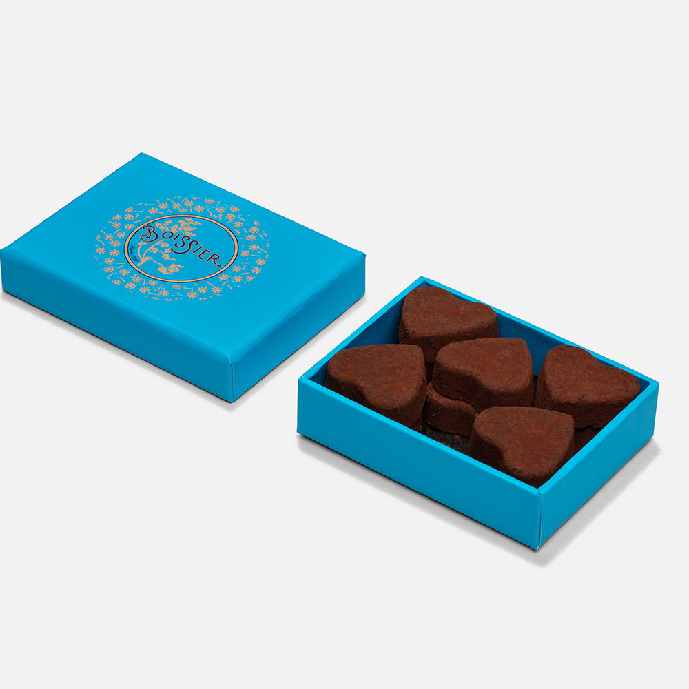 
                  
                    Boîte Bijoux Bleu Boissier de 10 truffes au chocolat en forme de coeur
                  
                